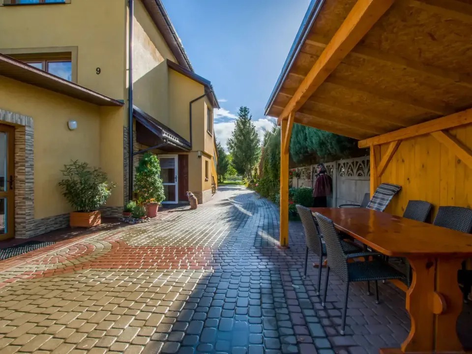 Dziedziniec